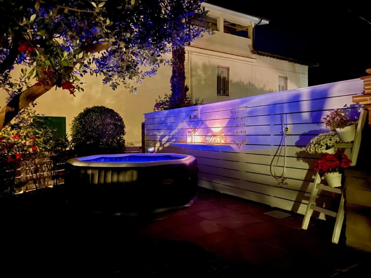Casa Vittoria Villa Camaiore Exterior photo